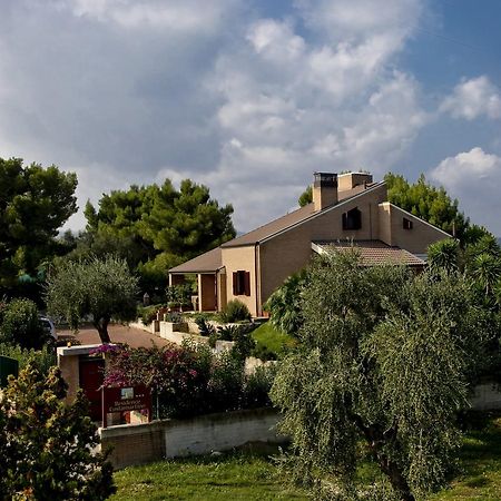Residence Costamartino Vieste Buitenkant foto