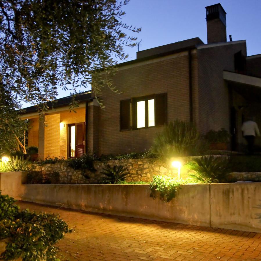 Residence Costamartino Vieste Buitenkant foto