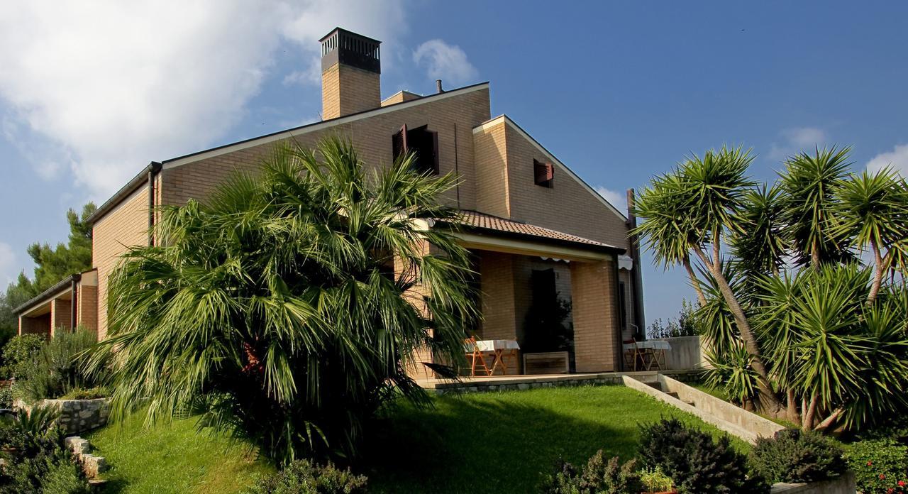 Residence Costamartino Vieste Buitenkant foto
