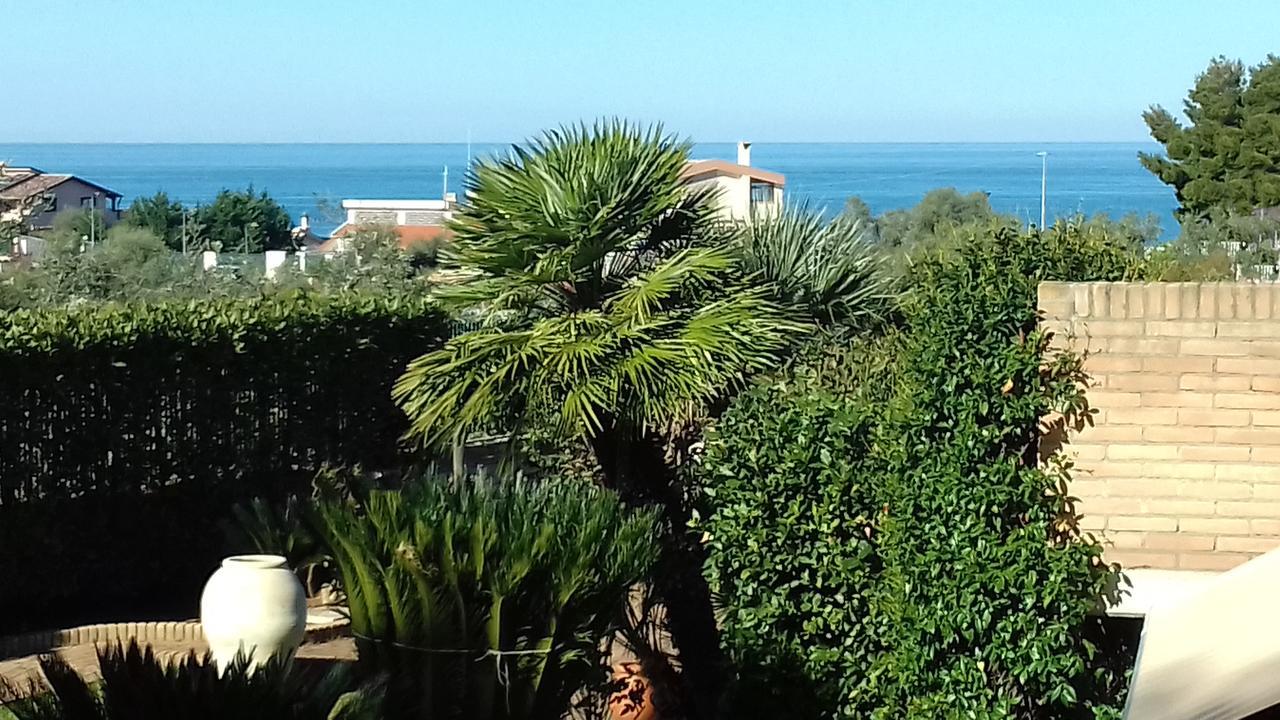 Residence Costamartino Vieste Buitenkant foto